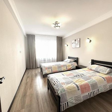 Artal Apartment On Obolonskyi Avenue 16A, 2 Bedroom Киев Экстерьер фото